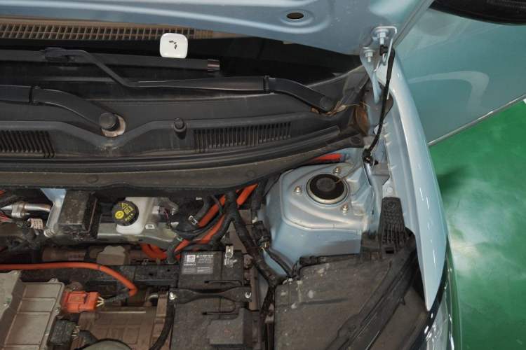 Used Wuling Bingo 2025 333 km Enjoyment Version Engine Bay Left