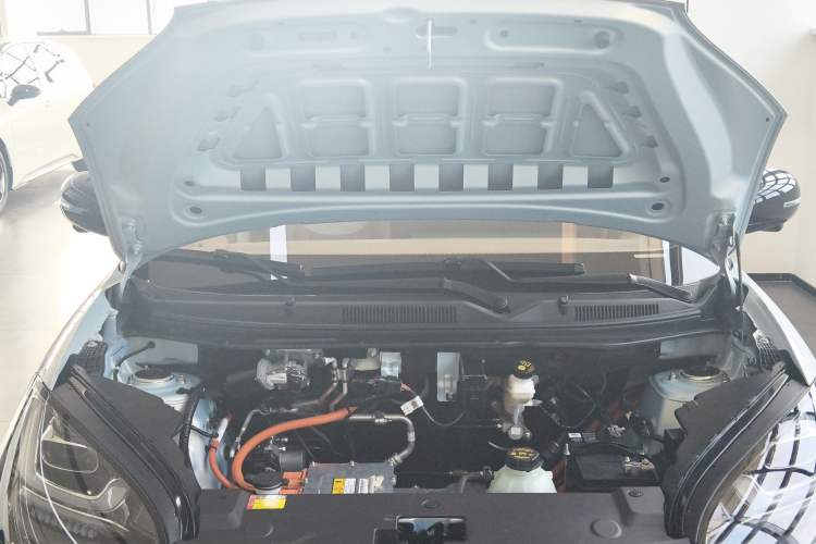 Used Wuling Bingo 2025 410 km Lingxi Deluxe Edition Engine Bay