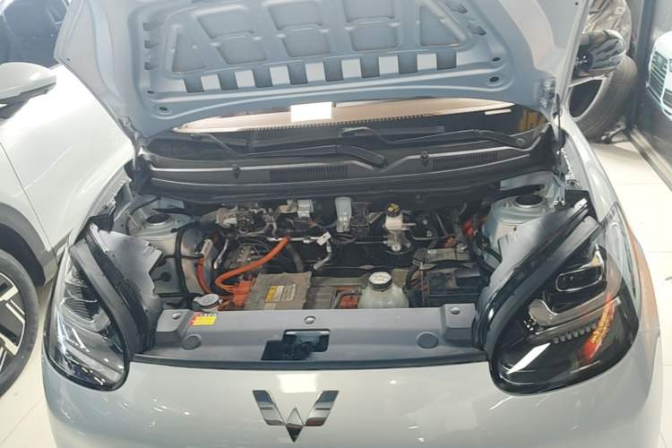 Used Wuling Bingo 2025 410 km Lingxi Deluxe Edition Engine Bay