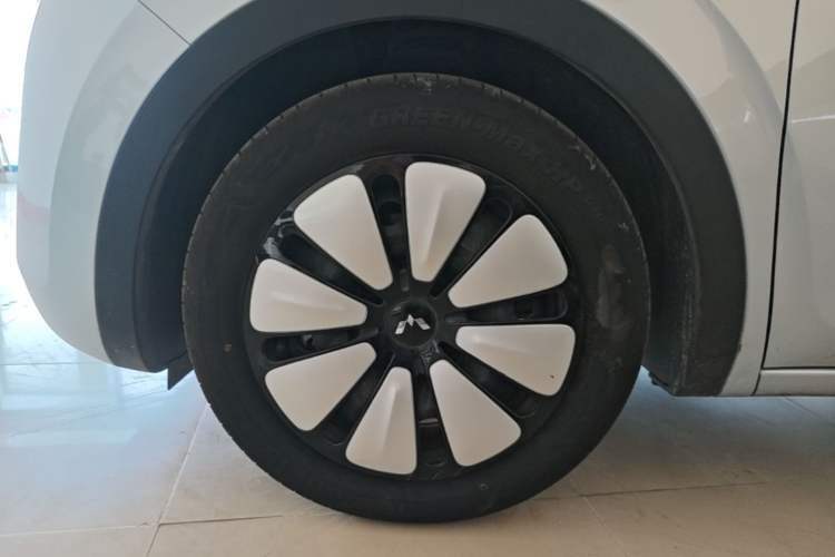 Used Wuling Bingo 2025 410 km Lingxi Deluxe Edition Exterior 4