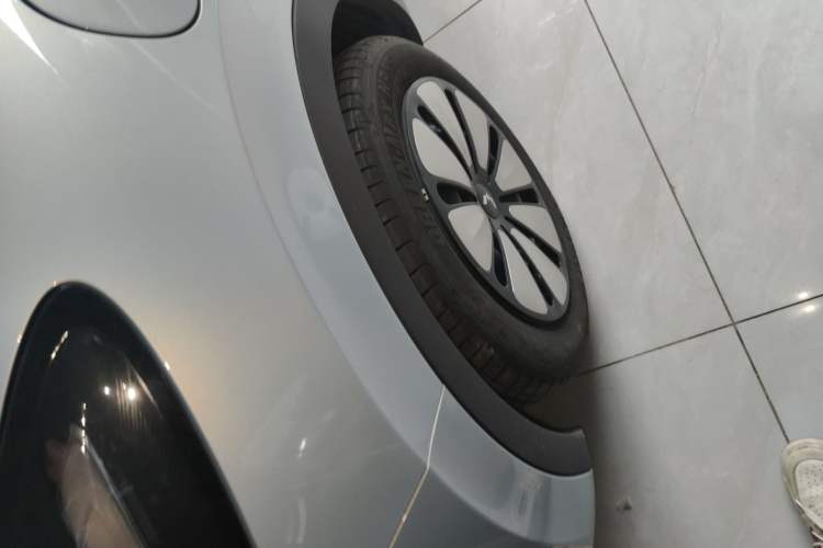 Used Wuling Bingo 2025 410 km Lingxi Deluxe Edition Exterior 4