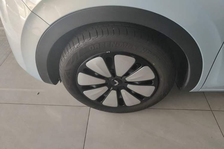 Used Wuling Bingo 2025 410 km Lingxi Deluxe Edition Exterior 4