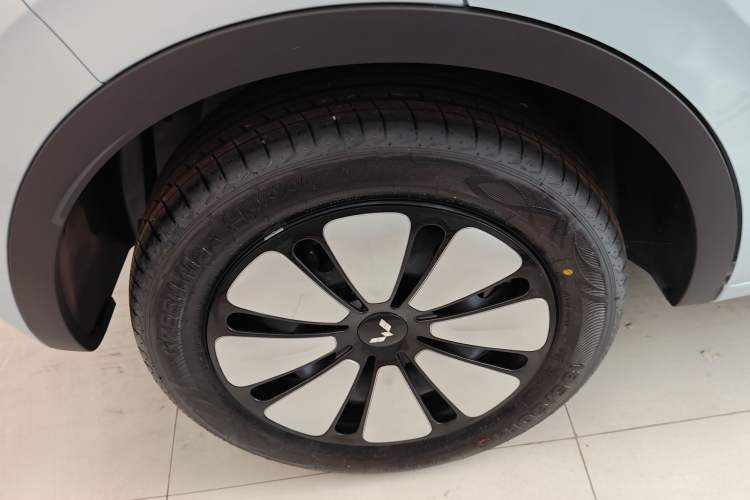 Used Wuling Bingo 2025 333 km Lingxi Connected Version Exterior 5