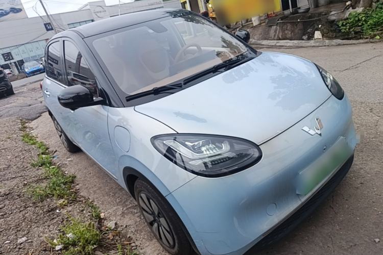 Used Wuling Bingo 2025 410 km Lingxi Deluxe Edition Front Right 45 Deg