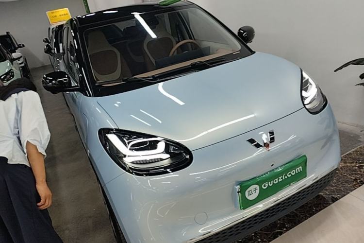 Used Wuling Bingo 2025 410 km Lingxi Deluxe Edition Front Right 45 Deg
