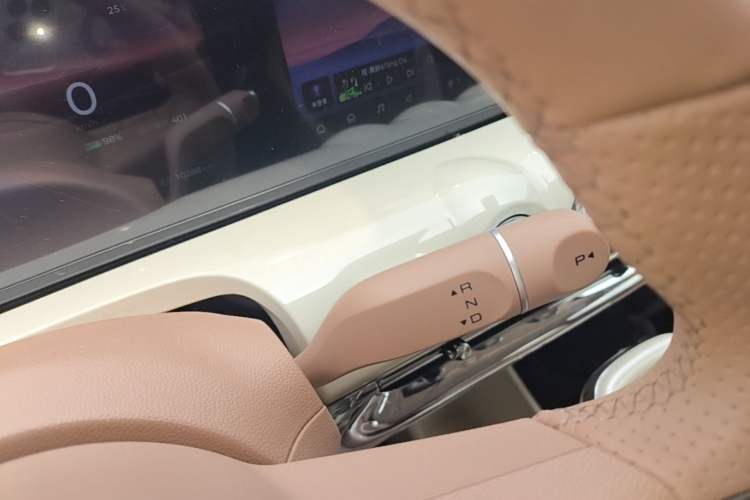 Used Wuling Bingo 2025 410 km Lingxi Deluxe Edition Gear Lever