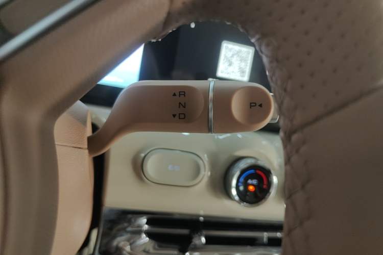 Used Wuling Bingo 2025 333 km Lingxi Deluxe Edition Gear Lever