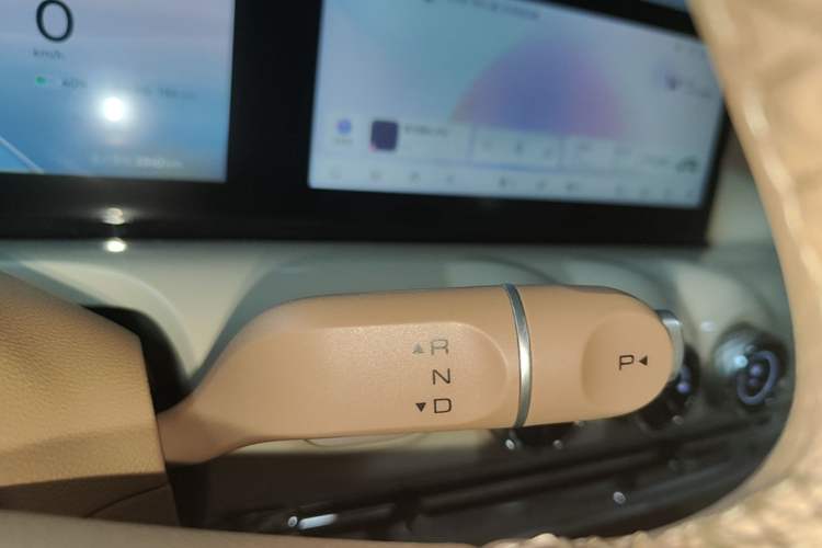 Used Wuling Bingo 2025 410 km Lingxi Deluxe Edition Gear Lever