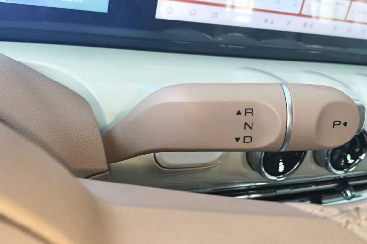 Used Wuling Bingo 2025 410 km Lingxi Deluxe Edition Gear Lever