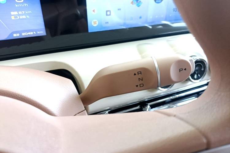 Used Wuling Bingo 2025 333 km Lingxi Connected Version Gear Lever