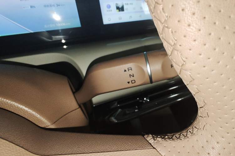 Used Wuling Bingo 2025 410 km Lingxi Deluxe Edition Gear Lever