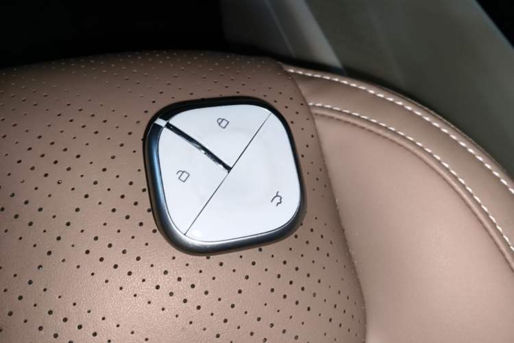 Used Wuling Bingo 2025 410 km Lingxi Deluxe Edition Interior 1