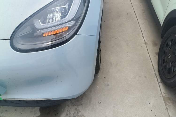 Used Wuling Bingo 2025 410 km Lingxi Deluxe Edition Left Front Headlight