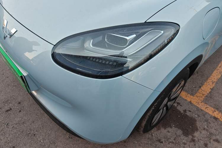 Used Wuling Bingo 2025 410 km Lingxi Deluxe Edition Left Front Headlight