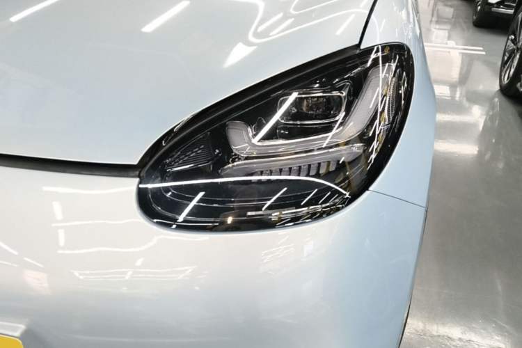 Used Wuling Bingo 2025 410 km Lingxi Deluxe Edition Left Front Headlight