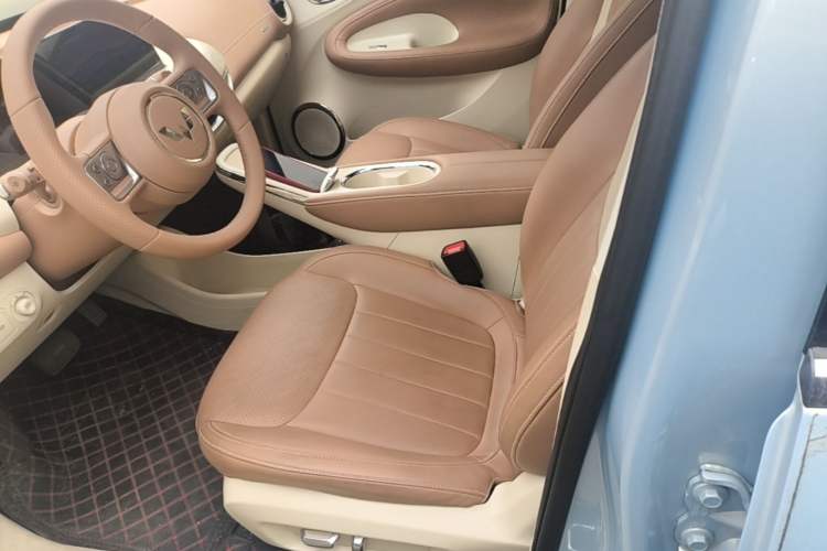 Used Wuling Bingo 2025 410 km Lingxi Deluxe Edition Left Front Seat