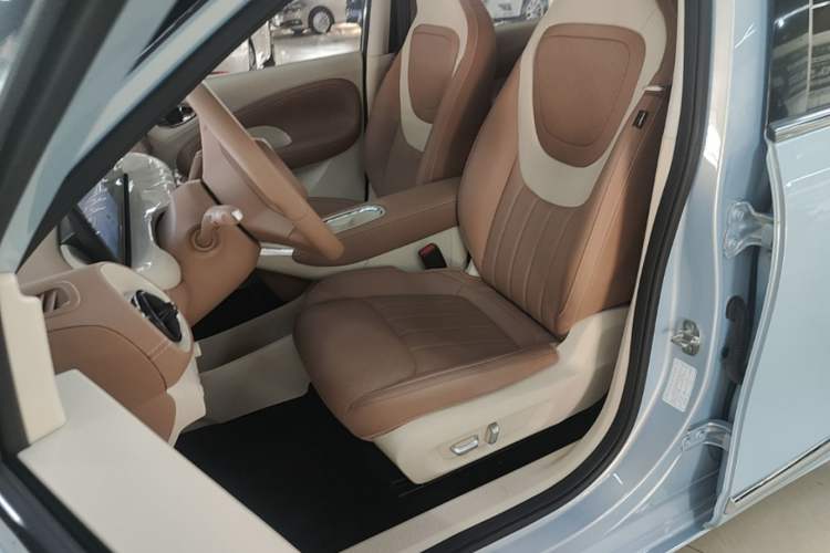 Used Wuling Bingo 2025 333 km Lingxi Deluxe Edition Left Front Seat