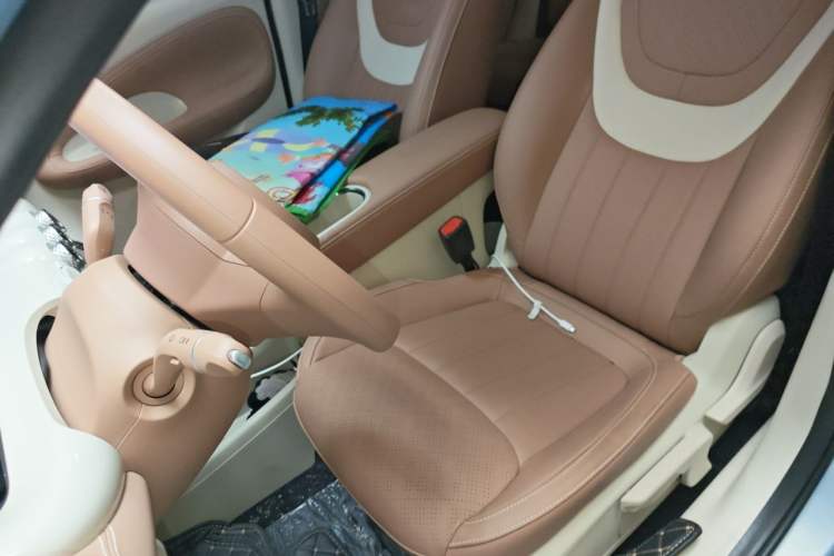 Used Wuling Bingo 2025 333 km Lingxi Connected Version Left Front Seat