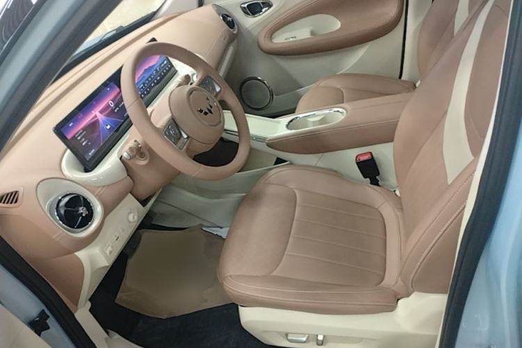 Used Wuling Bingo 2025 410 km Lingxi Deluxe Edition Left Front Seat