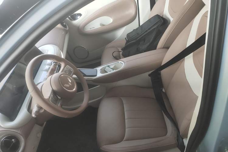 Used Wuling Bingo 2025 333 km Lingxi Deluxe Edition Left Front Seat