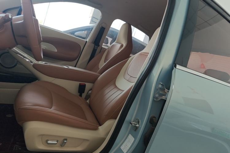 Used Wuling Bingo 2025 410 km Lingxi Deluxe Edition Left Front Seat