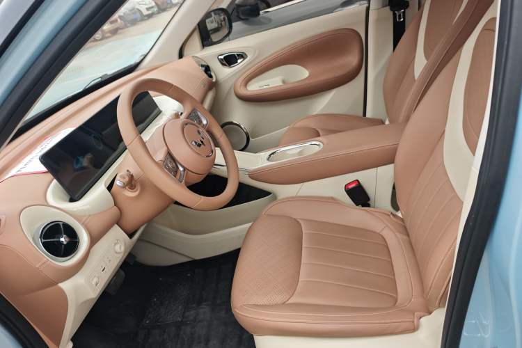 Used Wuling Bingo 2025 410 km Lingxi Deluxe Edition Left Front Seat