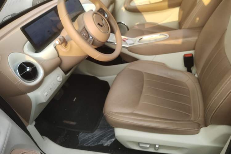 Used Wuling Bingo 2025 333 km Lingxi Deluxe Edition Left Front Seat