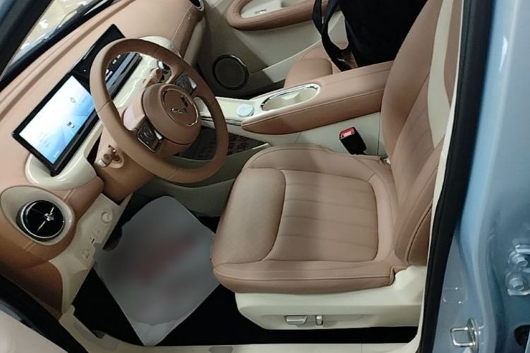 Used Wuling Bingo 2025 410 km Lingxi Deluxe Edition Left Front Seat