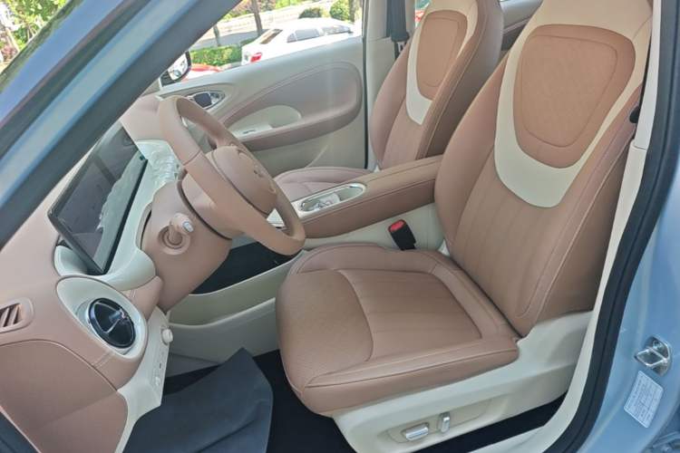 Used Wuling Bingo 2025 333 km Lingxi Deluxe Edition Left Front Seat