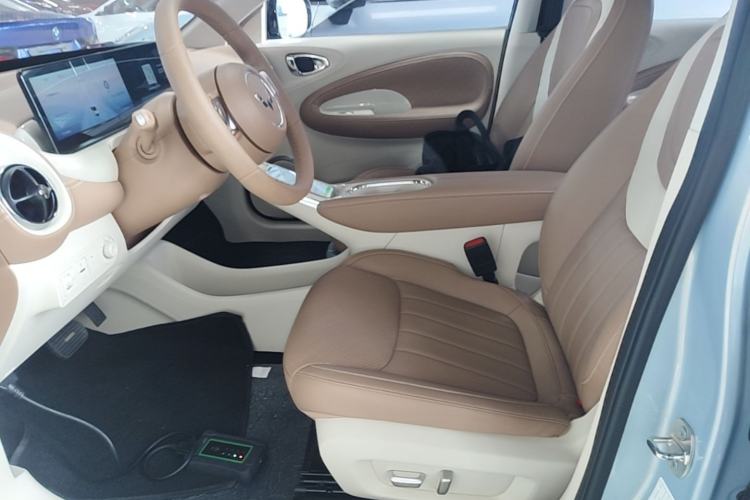 Used Wuling Bingo 2025 410 km Lingxi Deluxe Edition Left Front Seat