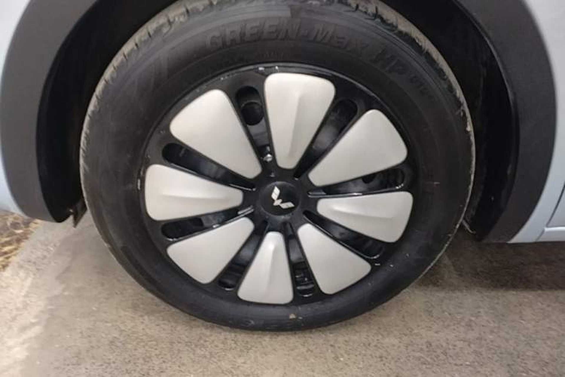 Used Wuling Bingo 2025 410 km Lingxi Deluxe Edition Left Front Wheel Hub