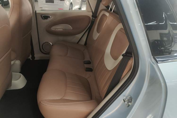 Used Wuling Bingo 2025 333 km Lingxi Deluxe Edition Left Rear Seat