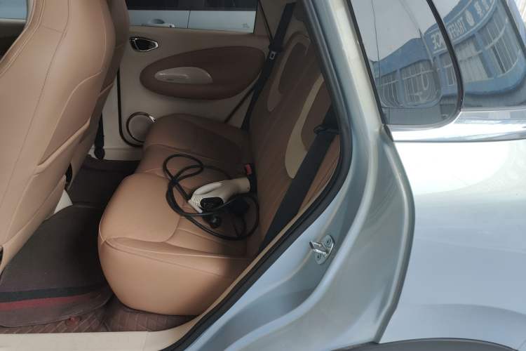Used Wuling Bingo 2025 410 km Lingxi Deluxe Edition Left Rear Seat