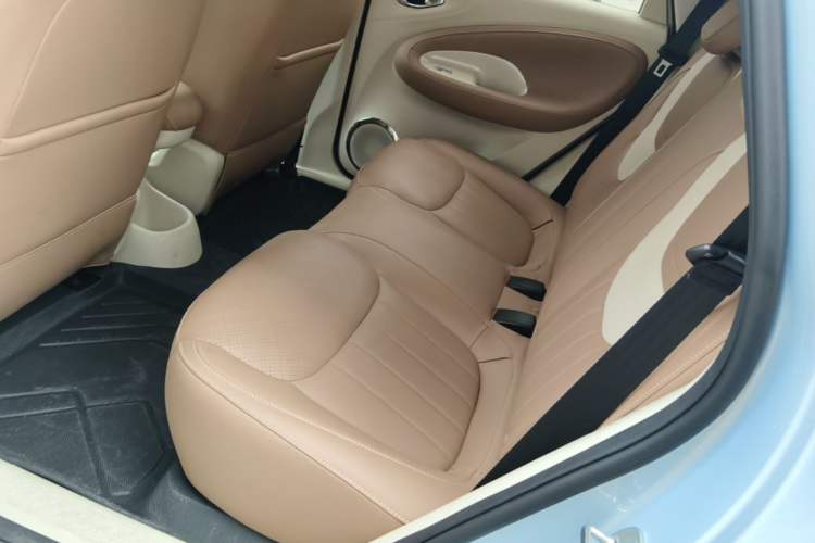 Used Wuling Bingo 2025 410 km Lingxi Deluxe Edition Left Rear Seat