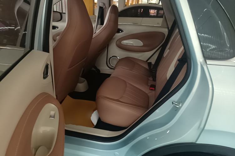 Used Wuling Bingo 2025 410 km Lingxi Deluxe Edition Left Rear Seat