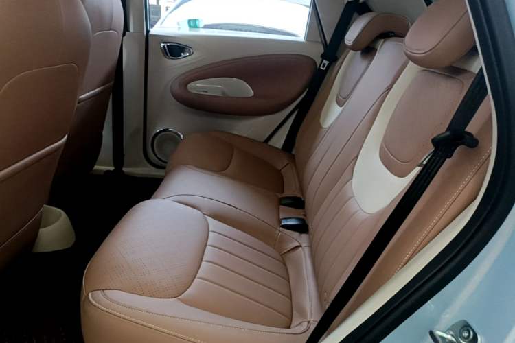Used Wuling Bingo 2025 333 km Lingxi Connected Version Left Rear Seat