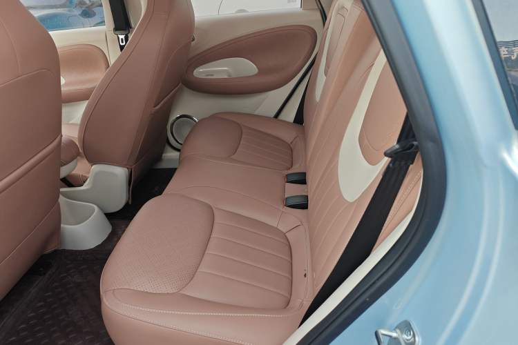 Used Wuling Bingo 2025 410 km Lingxi Deluxe Edition Left Rear Seat
