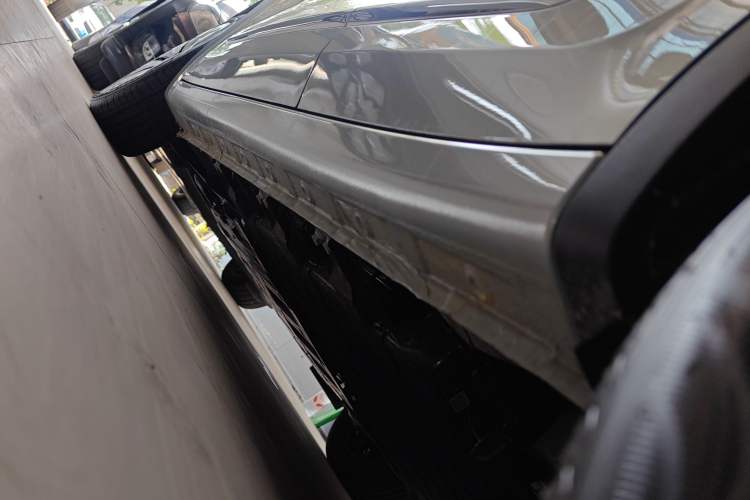 Used Wuling Bingo 2025 333 km Lingxi Connected Version Left Side Sill
