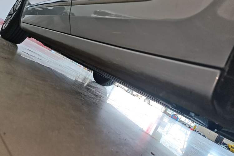 Used Wuling Bingo 2025 410 km Lingxi Deluxe Edition Left Side Sill
