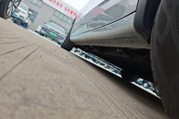 Used Wuling Bingo 2025 410 km Lingxi Deluxe Edition Left Side Sill