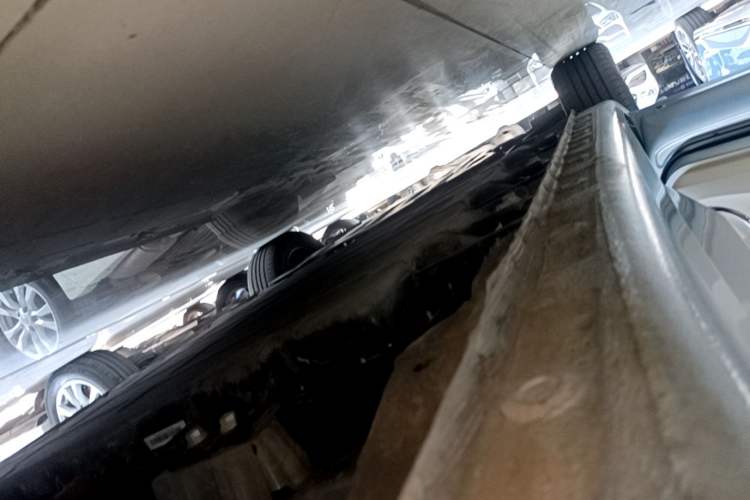 Used Wuling Bingo 2025 333 km Lingxi Connected Version Left Side Sill