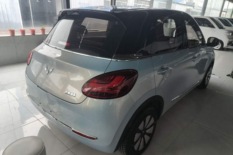 Used Wuling Bingo 2025 410 km Lingxi Deluxe Edition Rear Right 45 Deg