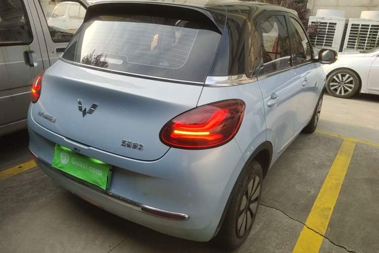 Used Wuling Bingo 2025 333 km Lingxi Deluxe Edition Rear Right 45 Deg