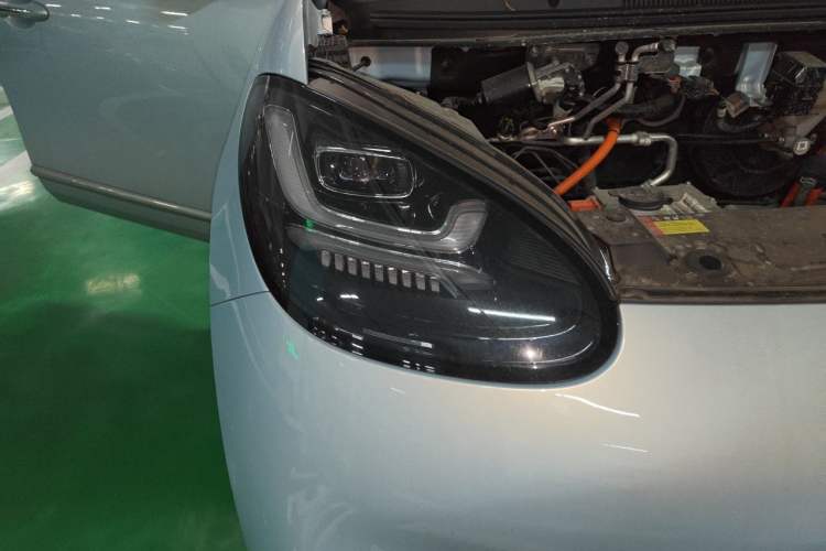 Used Wuling Bingo 2025 333 km Enjoyment Version Right Front Headlight