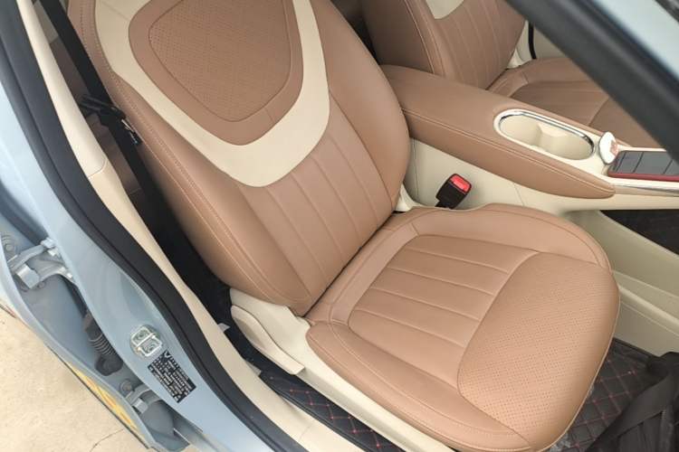 Used Wuling Bingo 2025 410 km Lingxi Deluxe Edition Right Front Seat