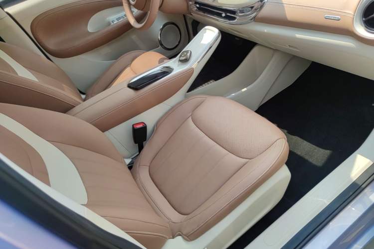 Used Wuling Bingo 2025 410 km Lingxi Deluxe Edition Right Front Seat