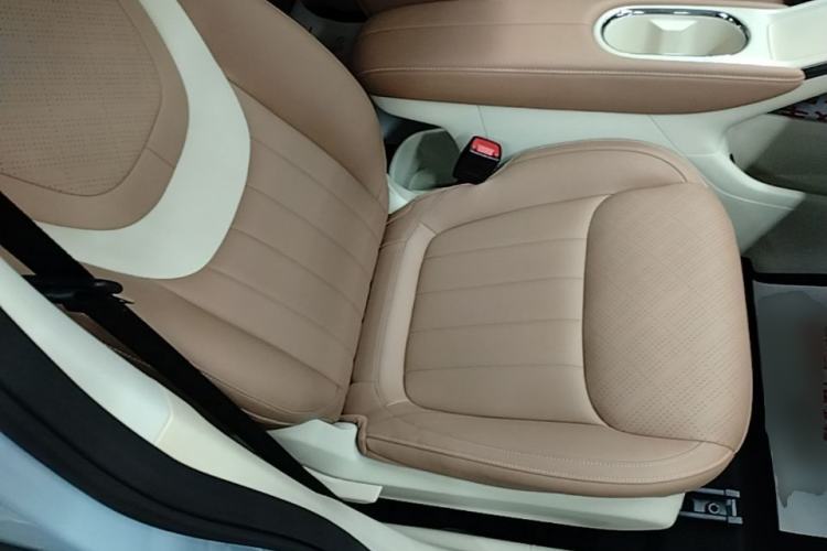 Used Wuling Bingo 2025 410 km Lingxi Deluxe Edition Right Front Seat