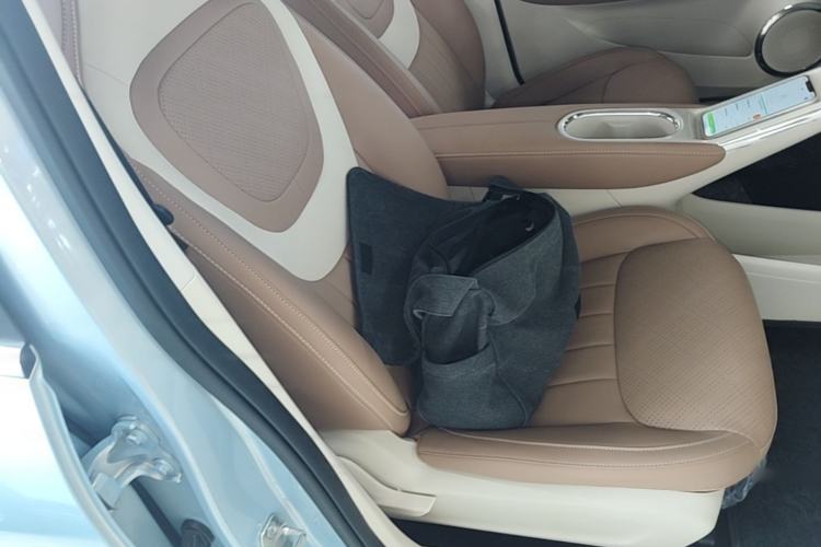 Used Wuling Bingo 2025 410 km Lingxi Deluxe Edition Right Front Seat