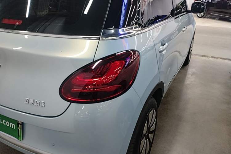 Used Wuling Bingo 2025 410 km Lingxi Deluxe Edition Right Rear Taillight