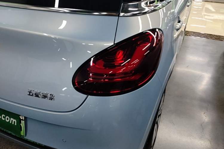 Used Wuling Bingo 2025 410 km Lingxi Deluxe Edition Right Rear Taillight